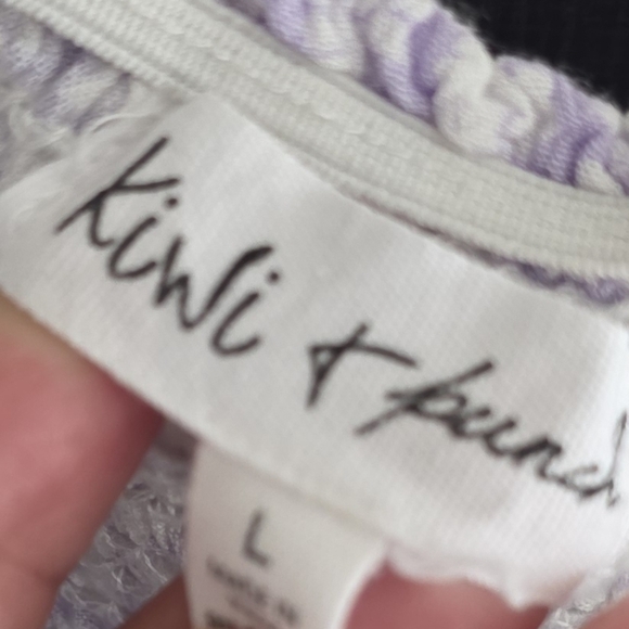 Lavender Sleeveless Dress - Picture 2 of 5